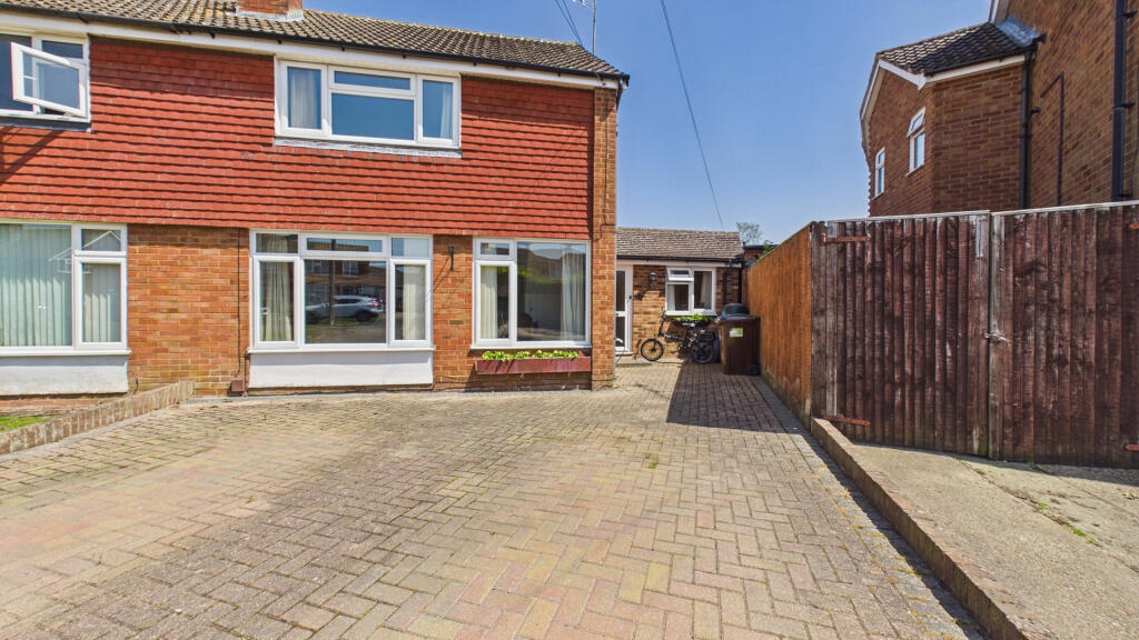 Main image of property: Ingram Avenue, Aylesbury, Buckinghamshire