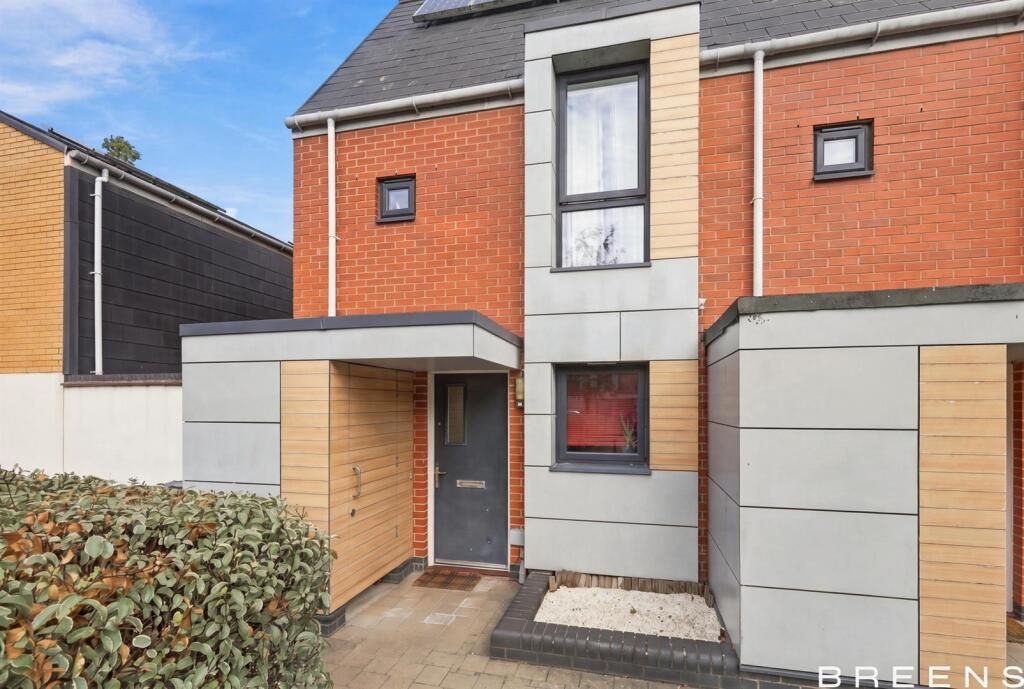Main image of property: Magnetic Crescent, Enfield
