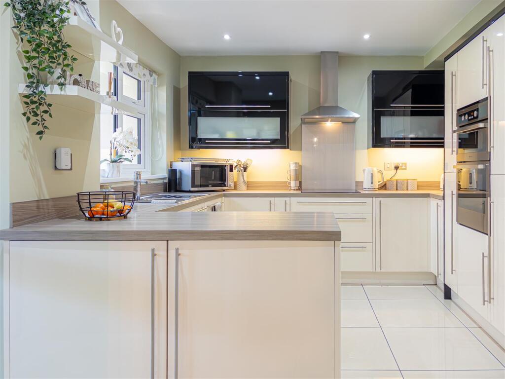 Barnwell Road, Melksham photo 3