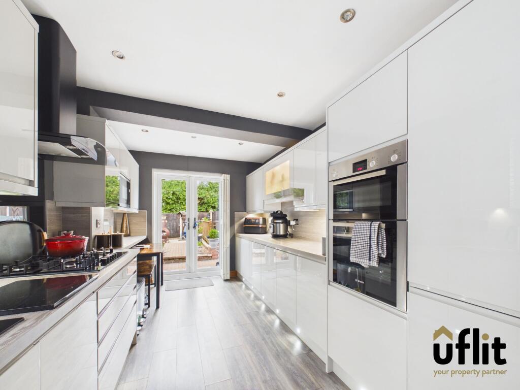 House in Rotherham, Cliff Hills, Maltby - View 4