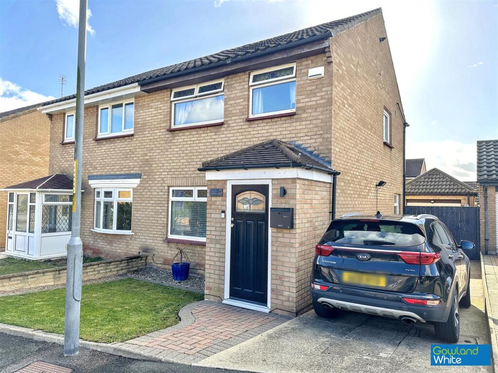 3-bed semi-detached on Wimpole Road, Fairfield, Stockton-On-Tees, TS19 7LR, £180,000