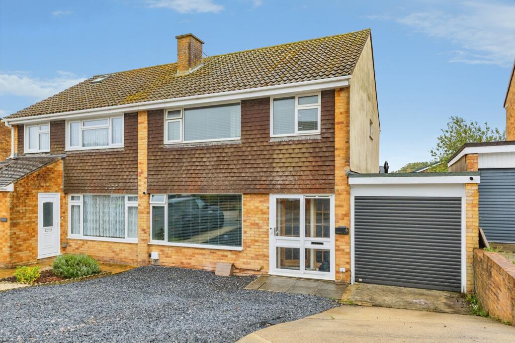 Main image of property: Hennock Road, Paignton, Devon, TQ4