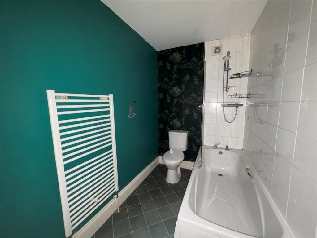 Apartment in Doncaster - View 5
