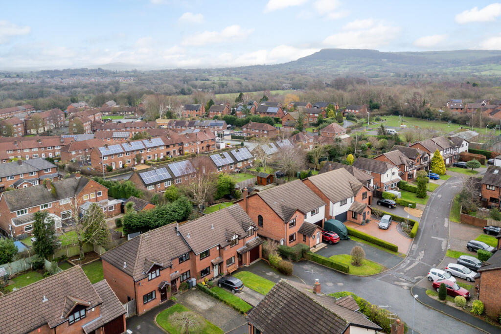 The Parklands, Congleton, CW12 photo 3
