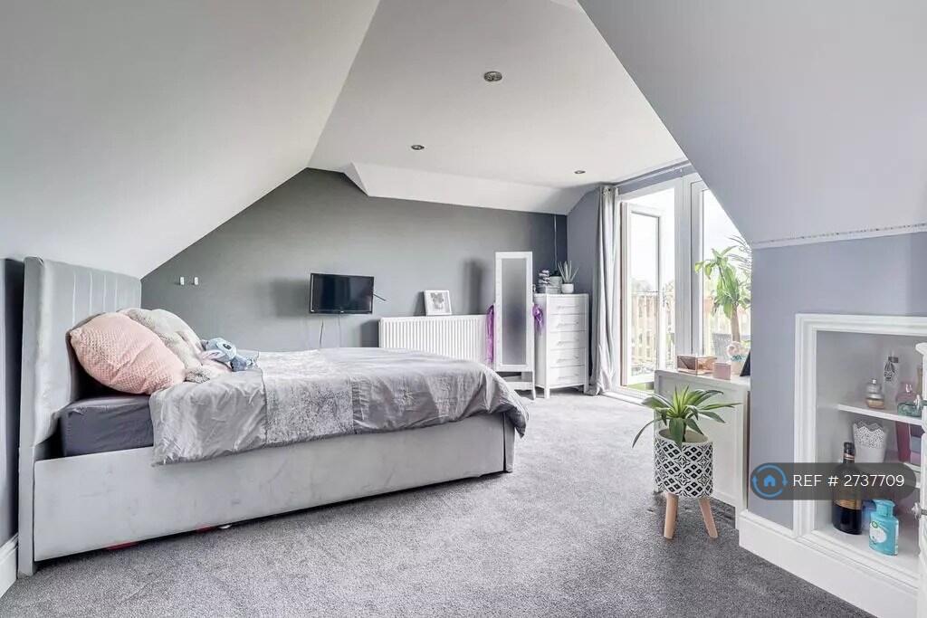 Main image of property: Royston Avenue, Southend-On-Sea, SS2