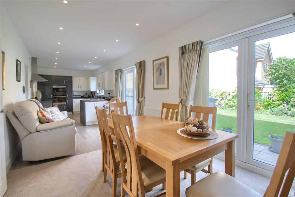 Brookfield Avenue, Brookfield - View 6