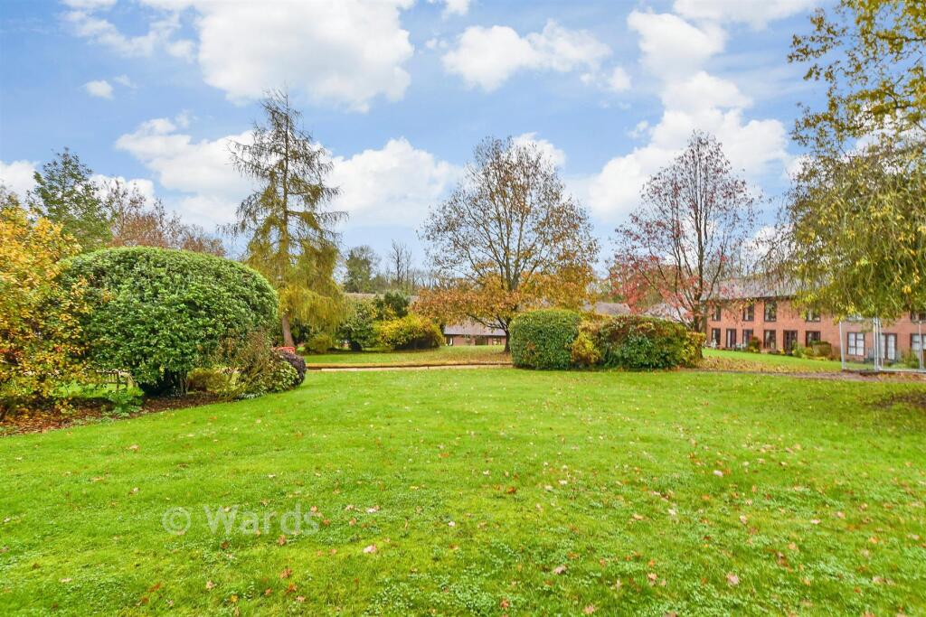 Old Parsonage Court, West Malling, Kent photo 2