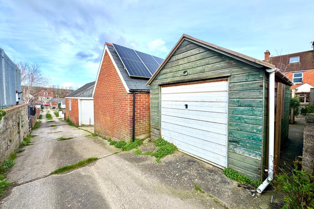 Princess Road, Swanage photo 5