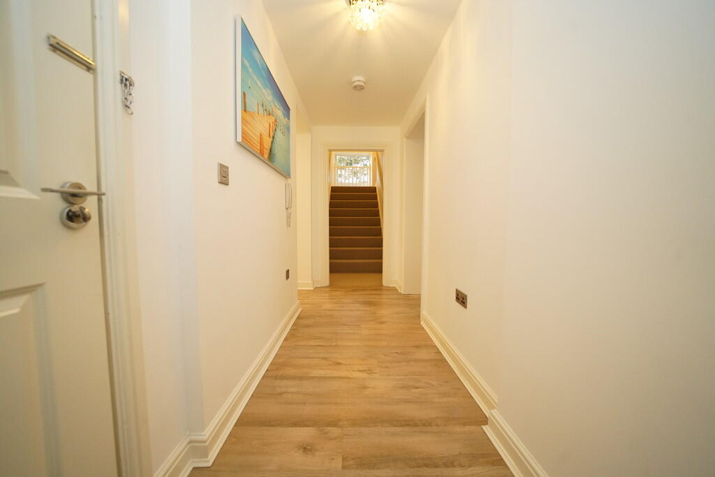 Kingswood Park, Duplex Apartment photo 3
