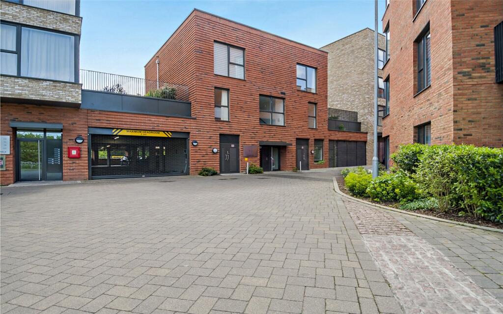 Main image of property: Poulter Walk, Trumpington, Cambridge, Cambridgeshire, CB2