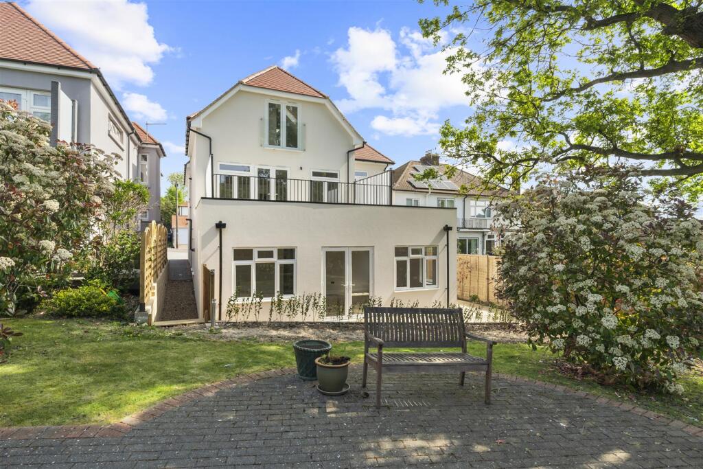 Main image of property: Tolmers Gardens, Cuffley, Potters Bar