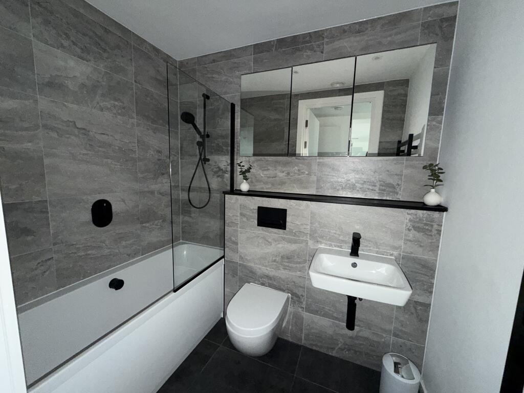 Apartment in Manchester - View 2