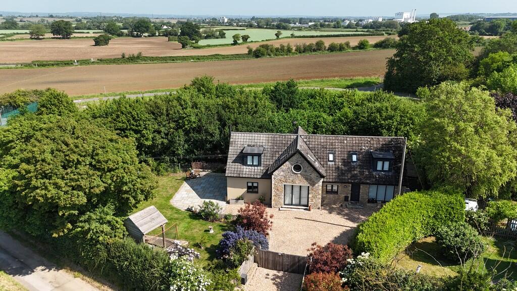 House in Dilton Marsh, Penleigh - View 2
