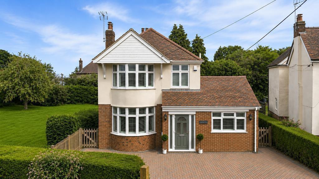 4-bed detached on Taits Hill, Stinchcombe, Dursley, GL11 6PS, £700,000