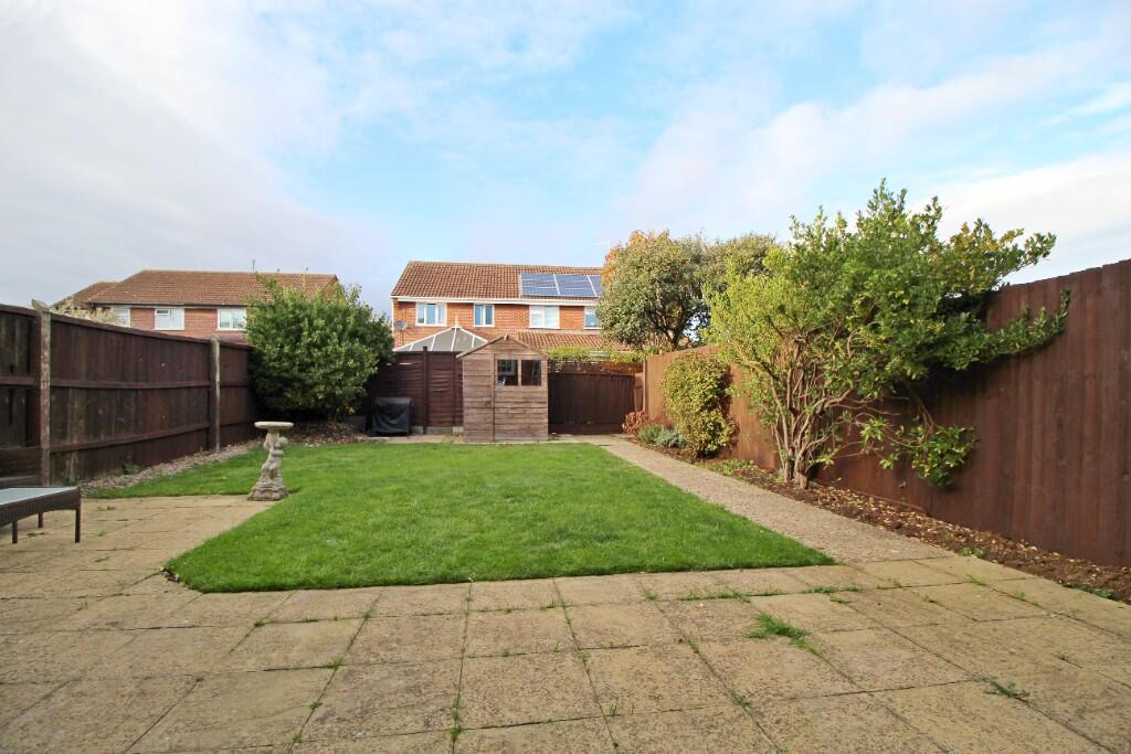 Thackers Way, Deeping St James, PE6 photo 4