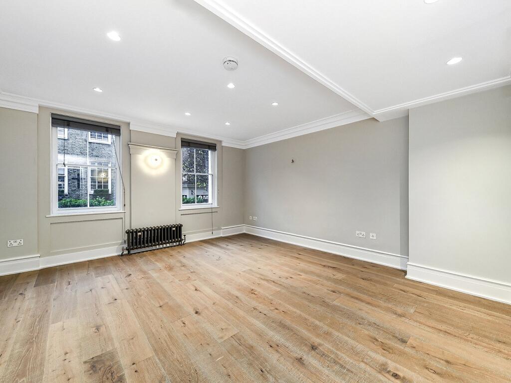 Main image of property: Monmouth Street, London, WC2H
