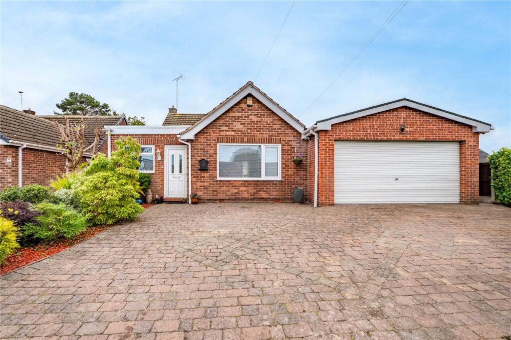 Main image of property: Bretton Road, Ravenshead, Nottingham, Nottinghamshire, NG15