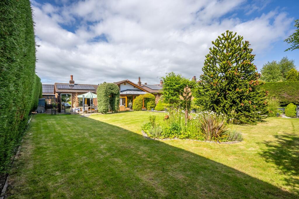 House in West Lancashire, Hesketh-with-Becconsall - View 2