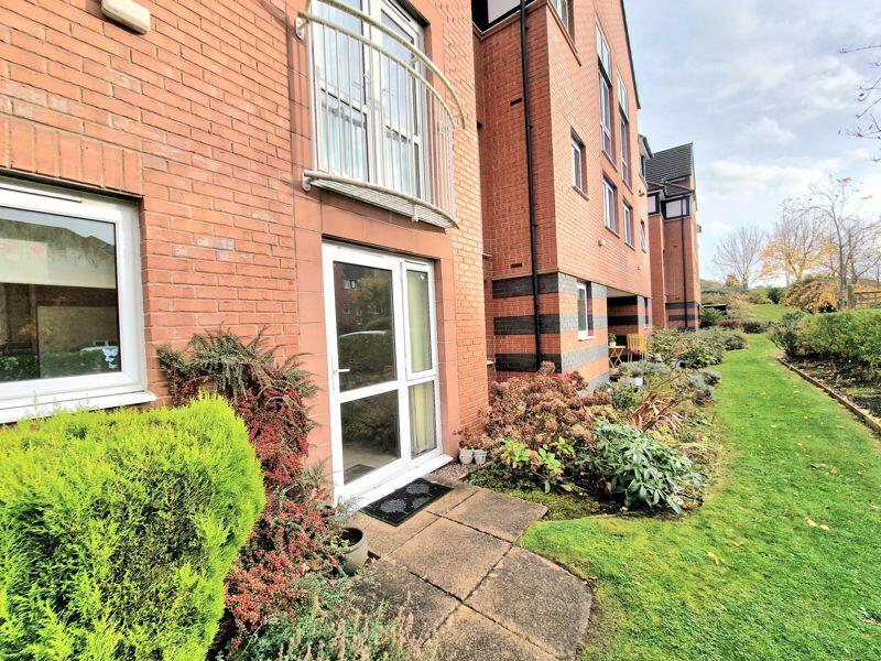 1-bed flat on Metcalfe Court, Romiley, £125,000