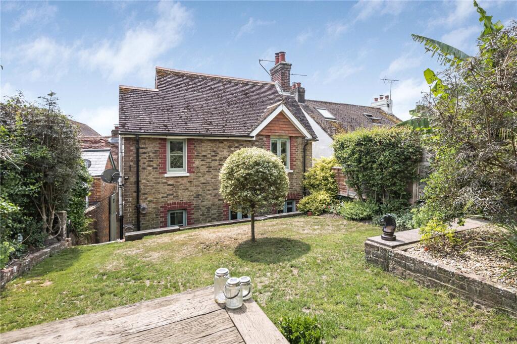 2-bed semi-detached on Lower Street, Pulborough, West Sussex, RH20, £330,000