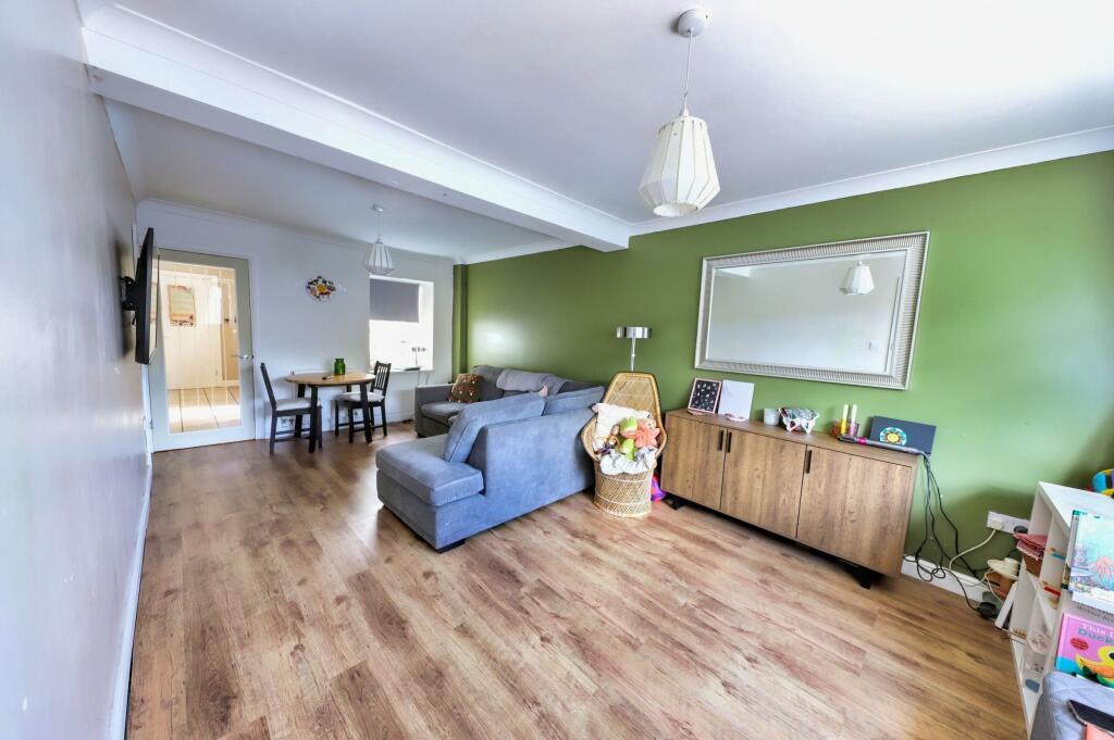 Howells Row, Godreaman, Aberdare photo 2