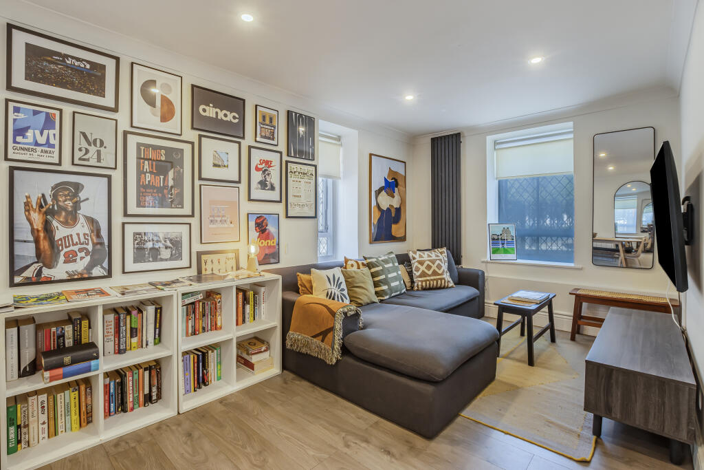 Main image of property: Bethnal Green Road, London, E2