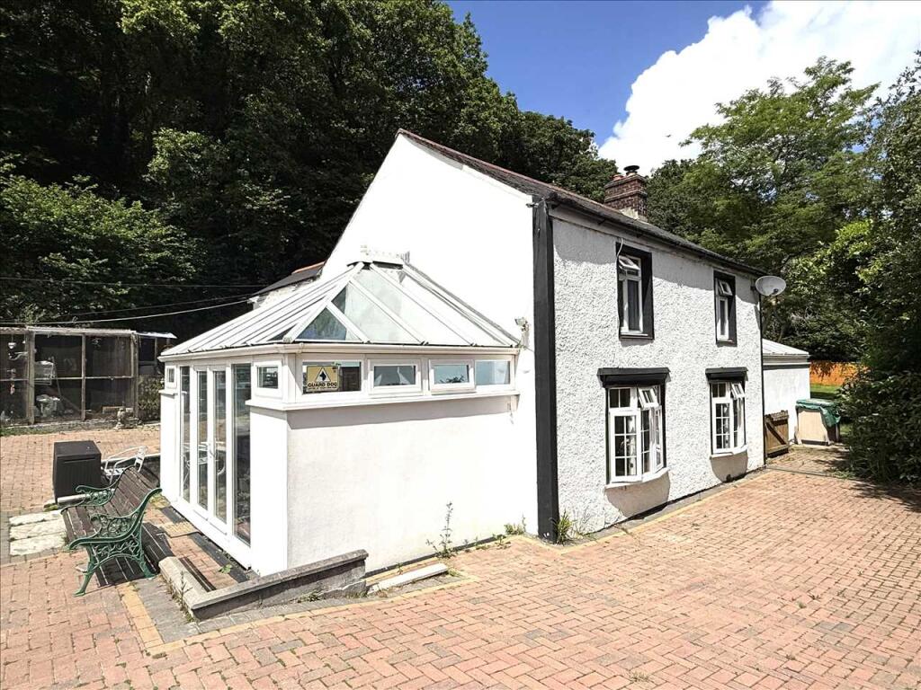 Main image of property: BARRAS MOOR, PERRANARWORTHAL