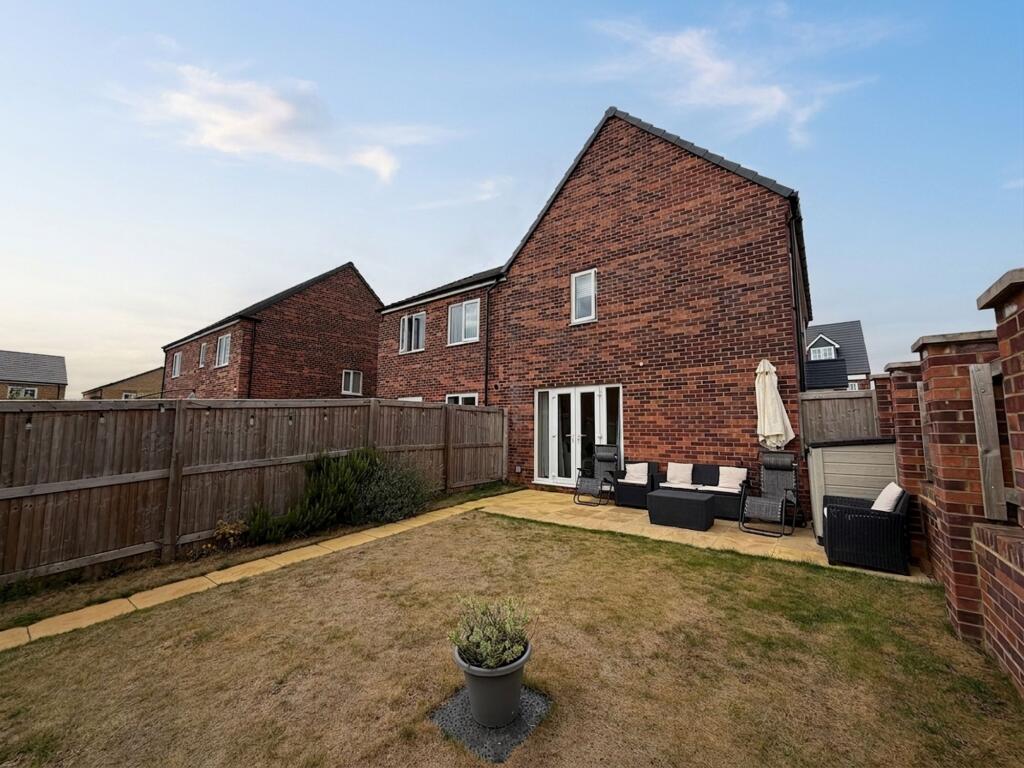 Braxton Way, Dinnington, S25 photo 4