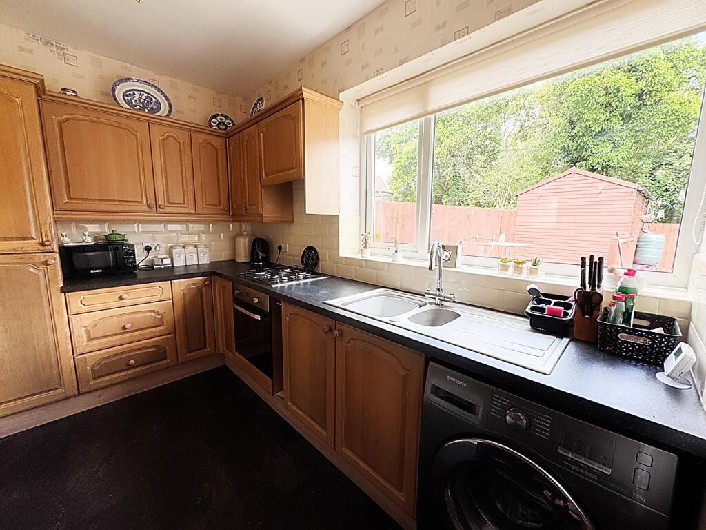Laing Grove, Wallsend photo 4