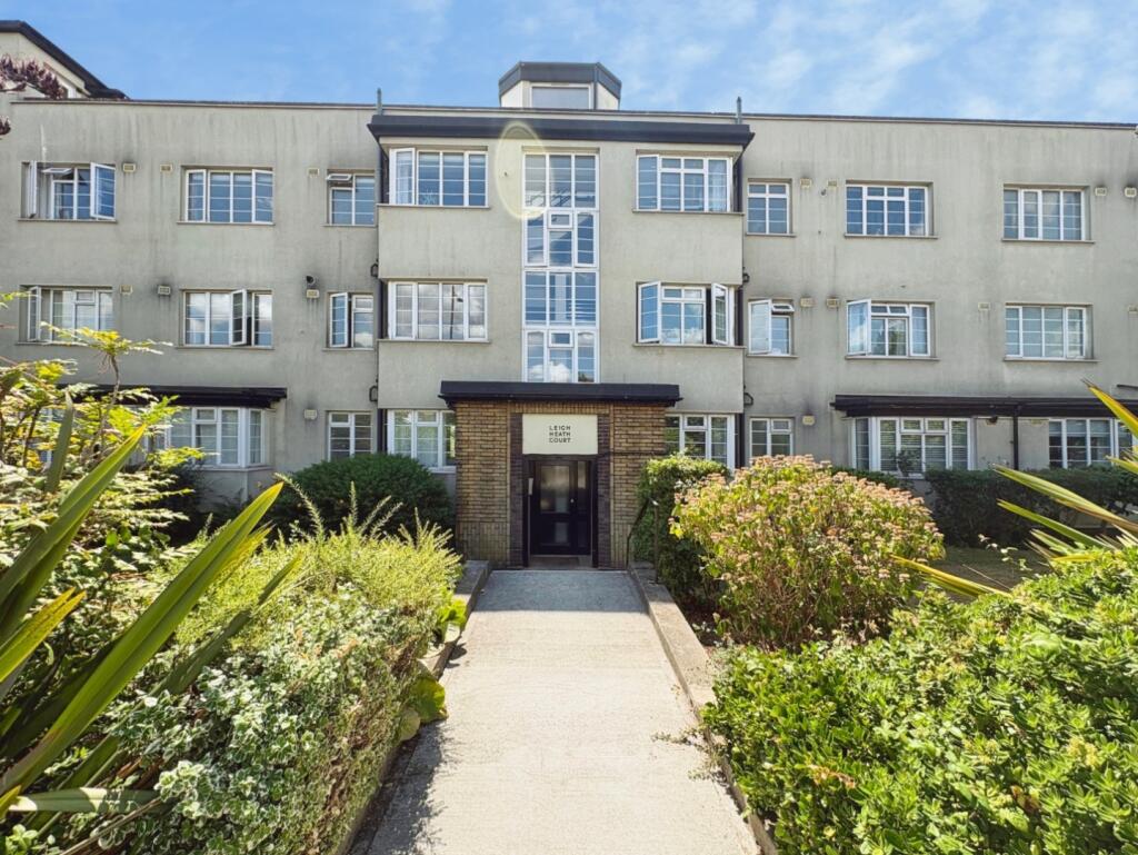 Main image of property: London Road, Leigh-On-Sea