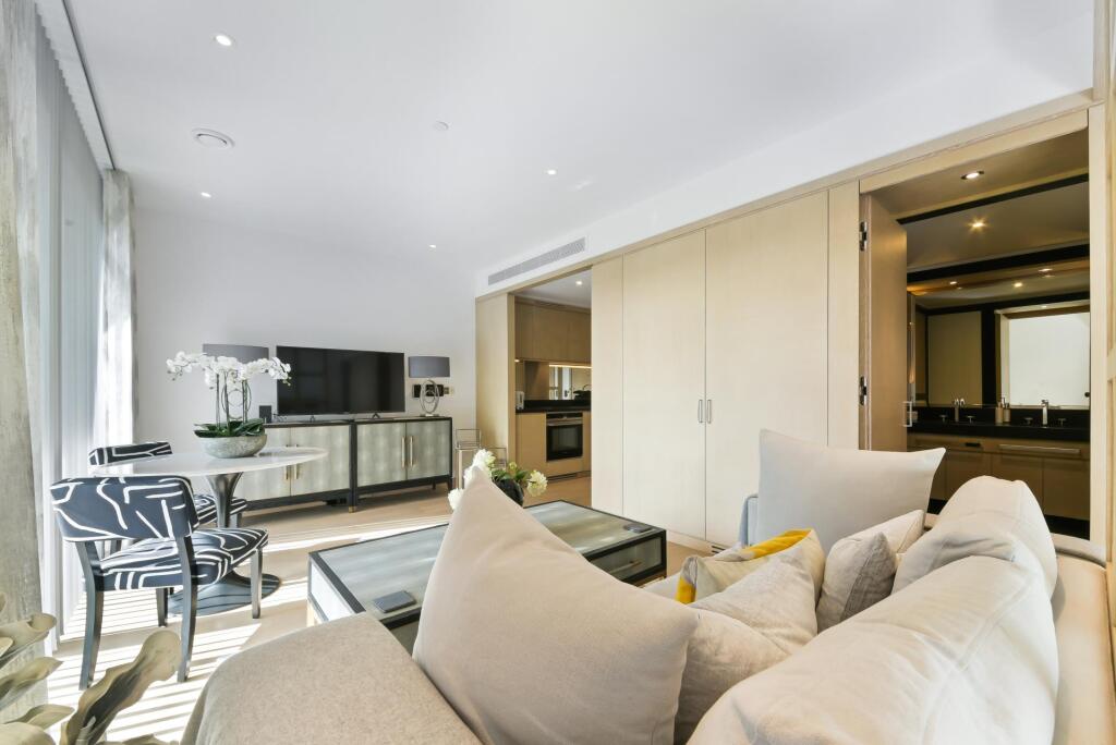 Apartment in London - View 2