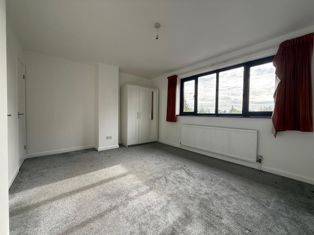 House in Worcester - View 4