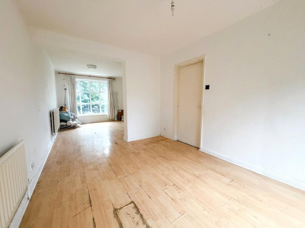 House in Guildford - View 4