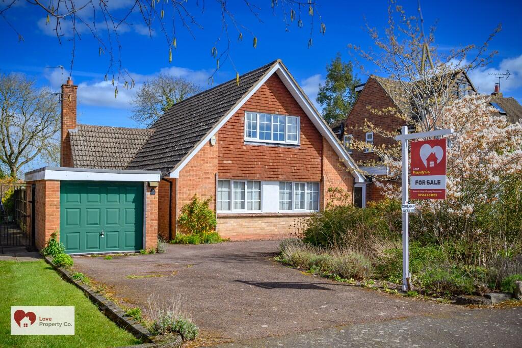 Main image of property: Wychwood Avenue, Knowle, Solihull, B93 9DH