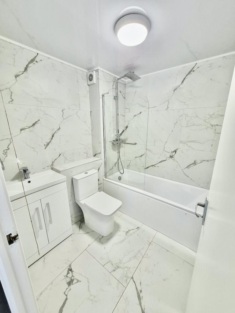 House in Milton Keynes - View 2