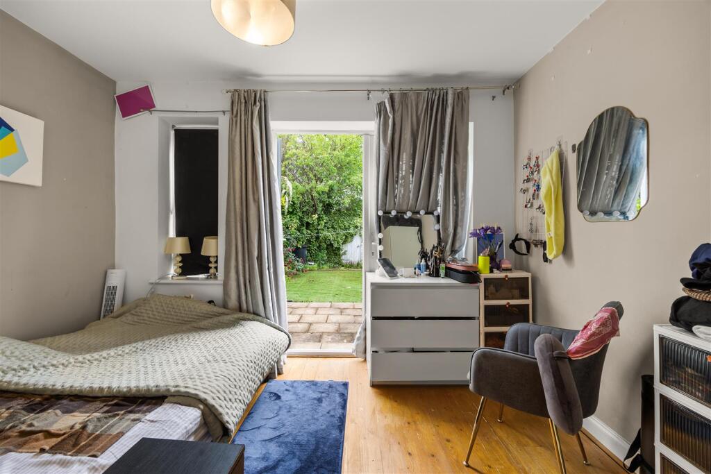 House in Bristol, Brislington - More