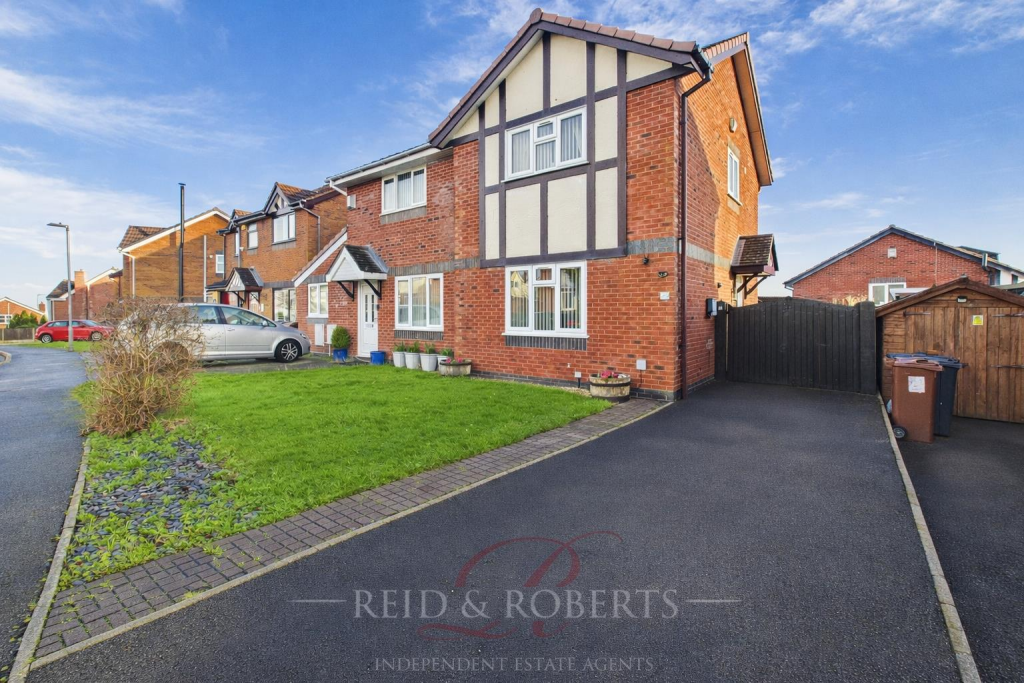 Main image of property: Tan Y Felin, Greenfield