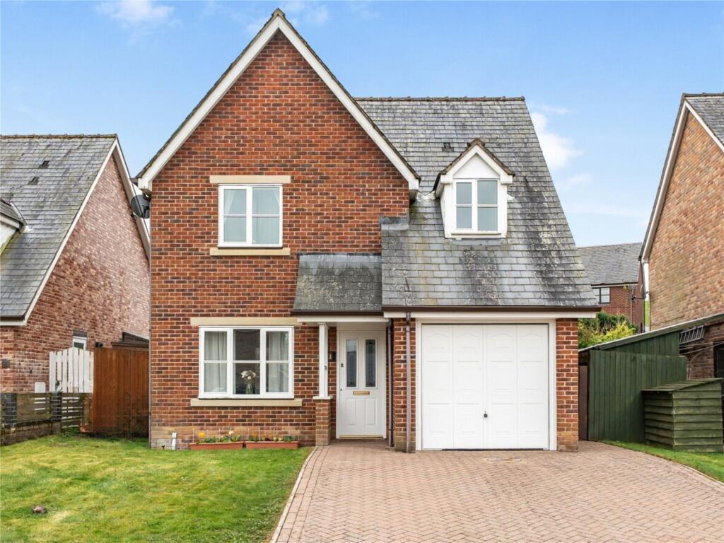 Main image of property: Parc Yr Onnen, Llanfair Caereinion, Welshpool, Powys, SY21