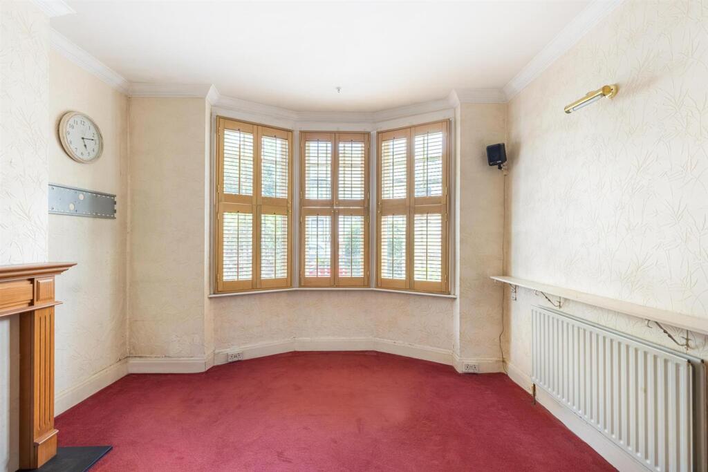 Apartment in London, Summerstown - More