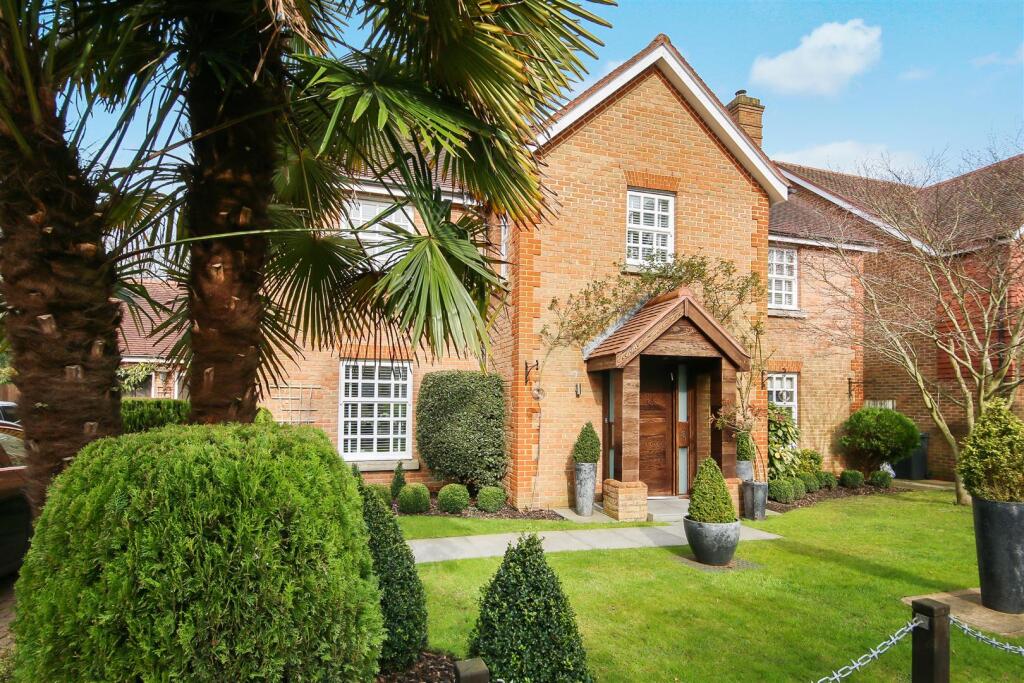 Main image of property: May Gardens, Elstree