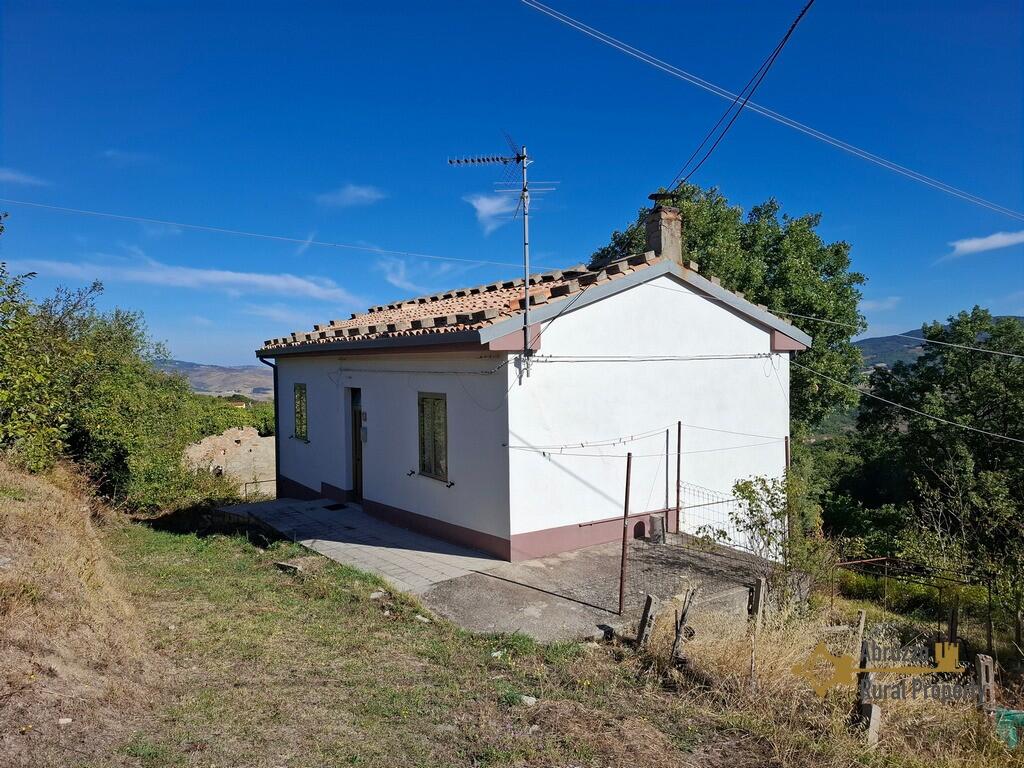 Main image of property: Roccaspinalveti, Chieti, Abruzzo