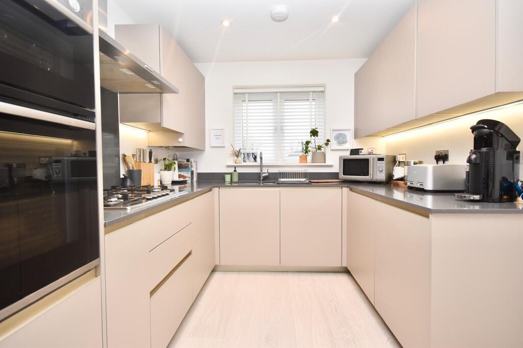 Liddell Way, Leighton Buzzard, LU7 4EB photo 4