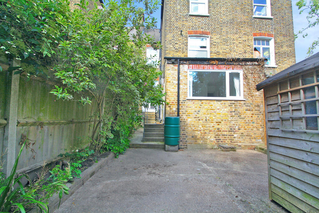 Apartment in London - View 4