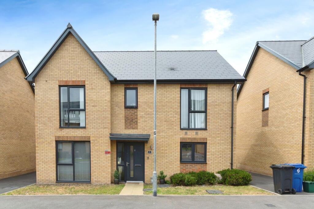Main image of property: Devonshire Close, GRAYS, Essex, RM20
