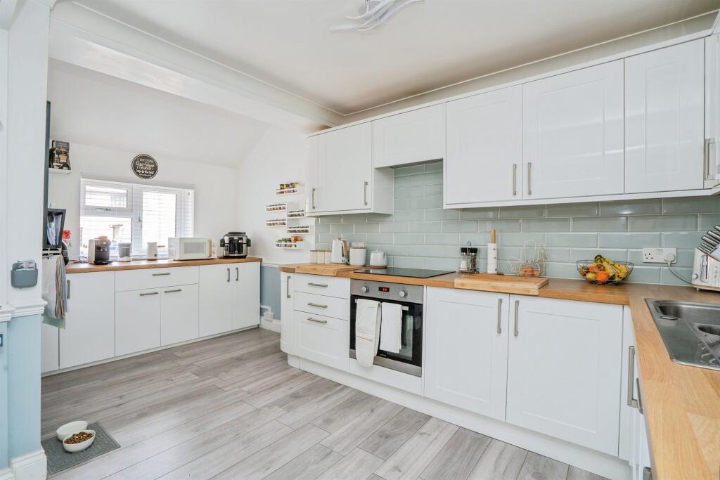 Hartwell Road, Portsmouth - View 5