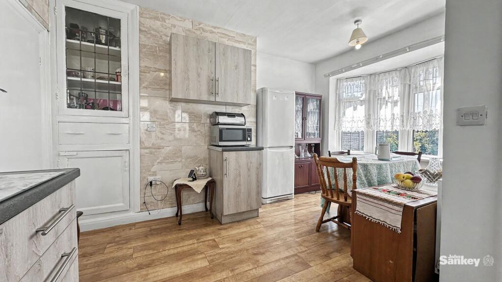House in Mansfield, Forest Town - View 3