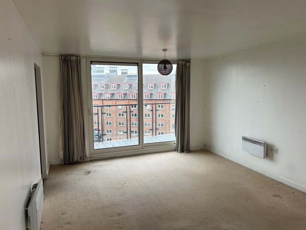 Apartment in Ipswich, Suffolk - View 2