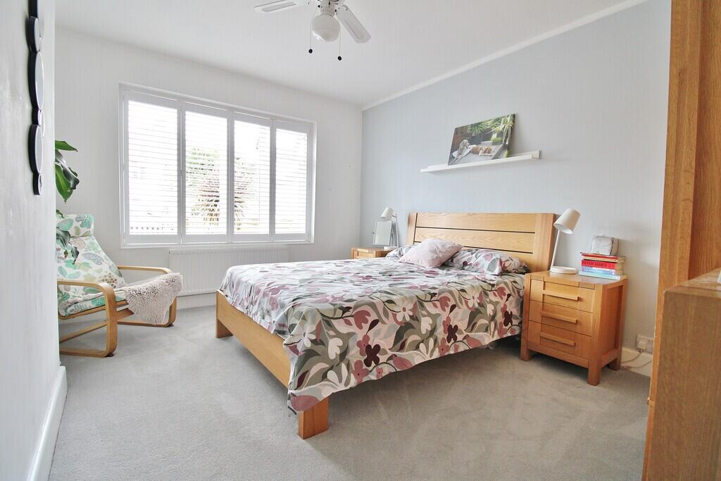 House in Fareham, Stubbington - More