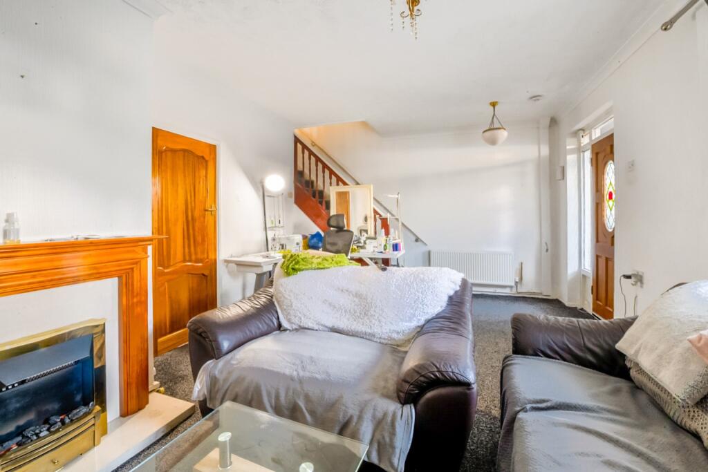 Holburne Road, Kidbrooke, London, SE3 photo 3