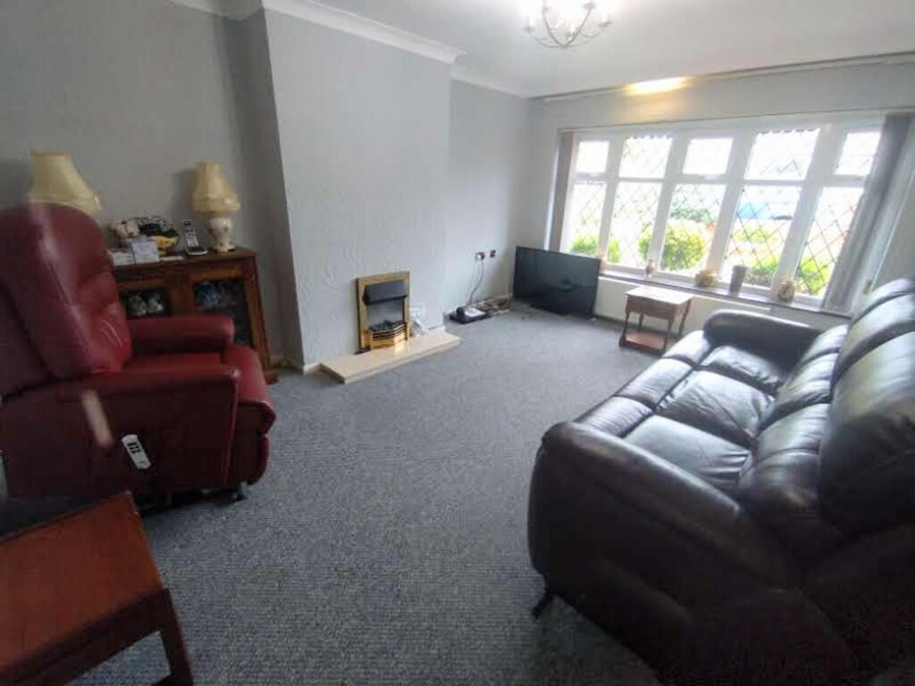 House in Stoke-on-Trent - View 3